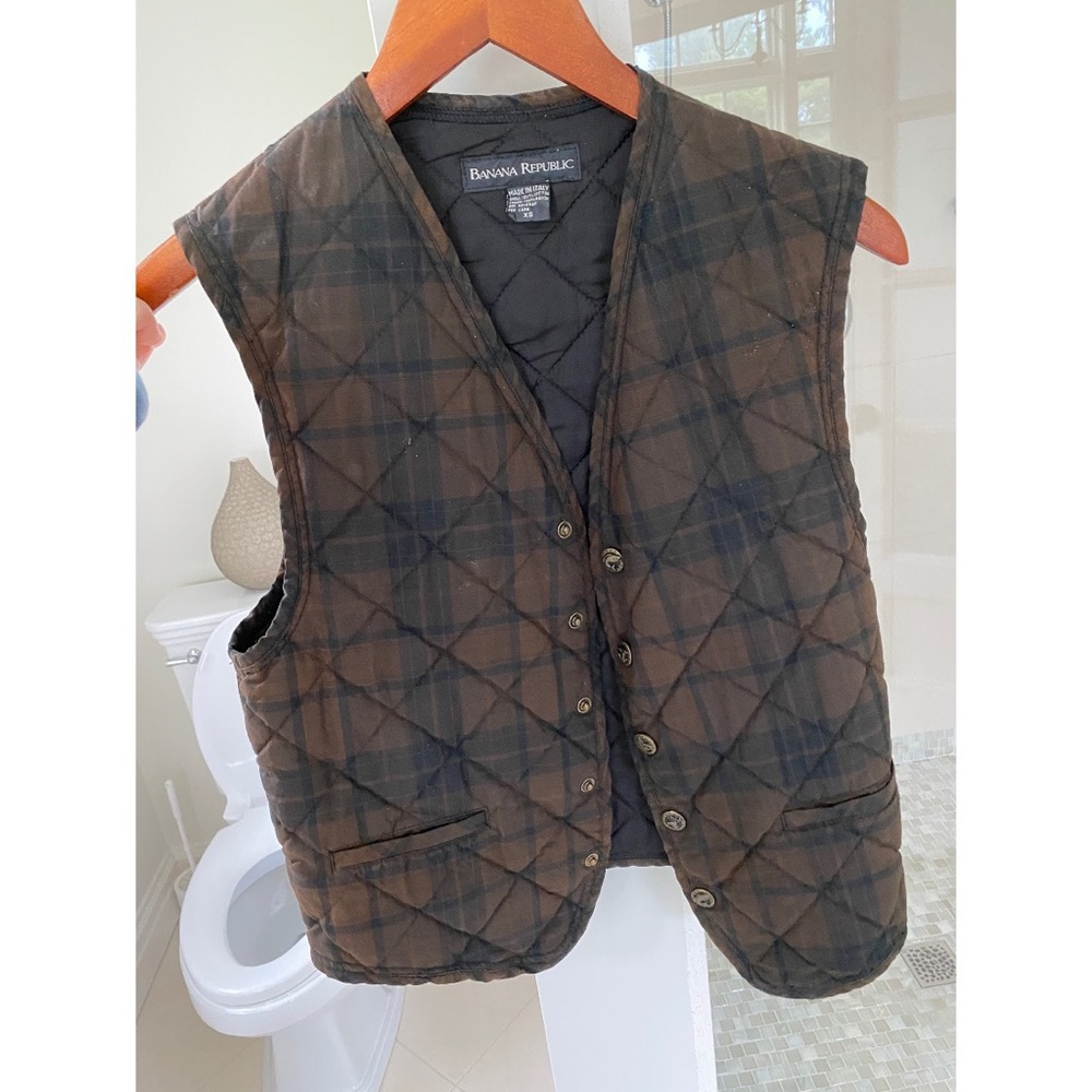 Banana Republic brown quilted vest